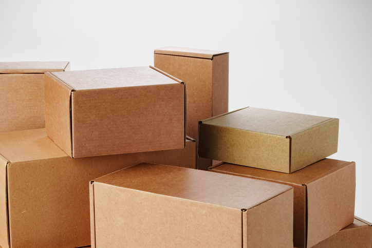 Ekologiczne rozwiązania w pakowaniu: jak zmniejszyć zużycie folii i innych materiałów?